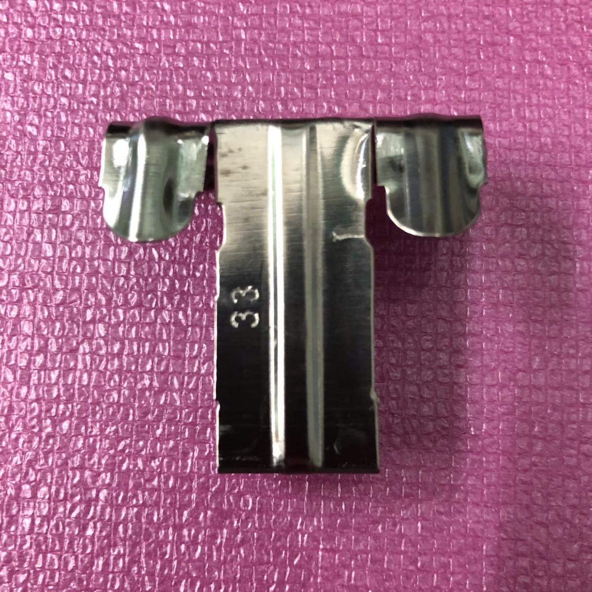 Kẹp thoát nước năng lượng mặt trời 33mm