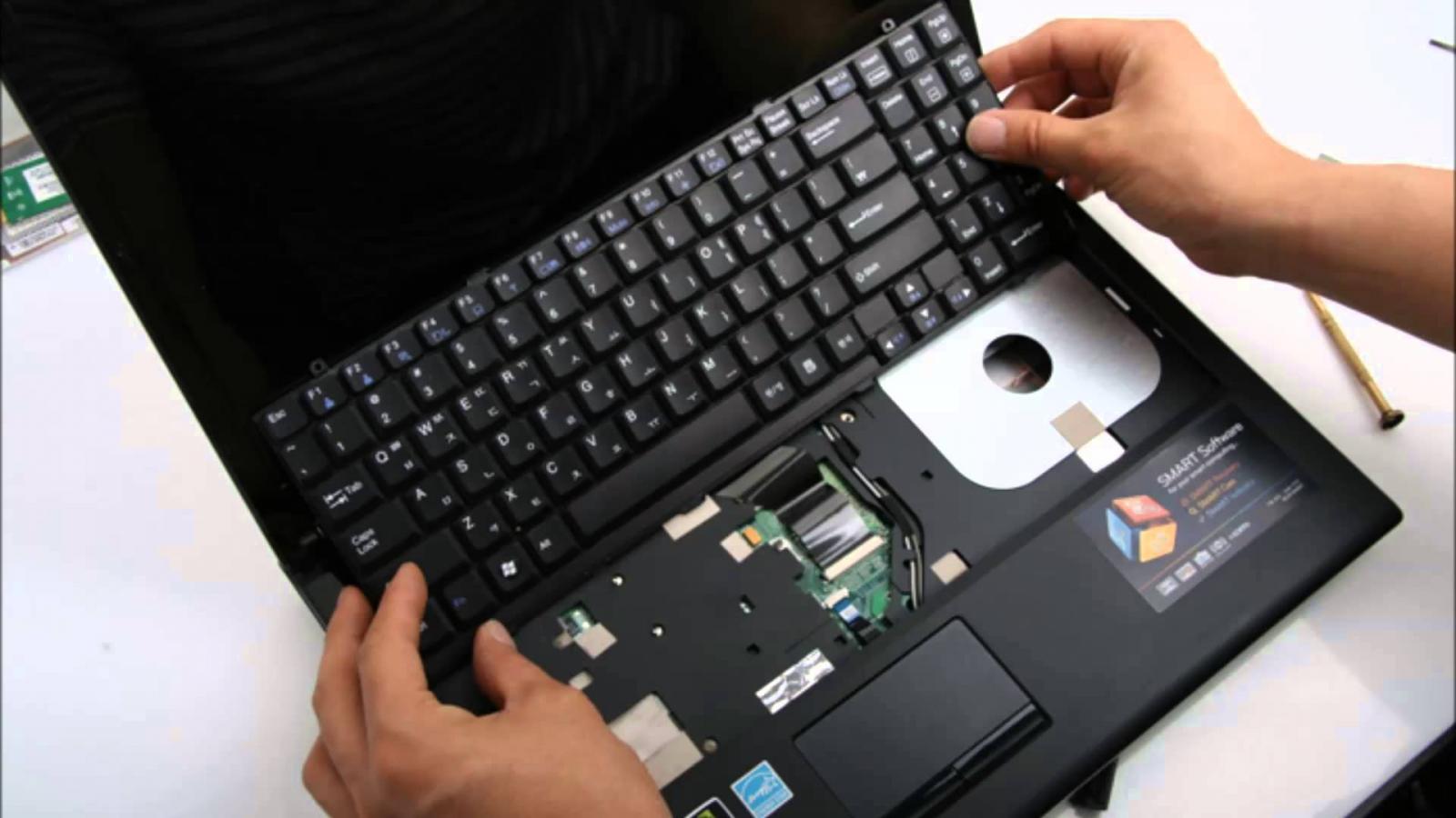 Các thao tác vệ sinh laptop đơn giản tại nhà như mới