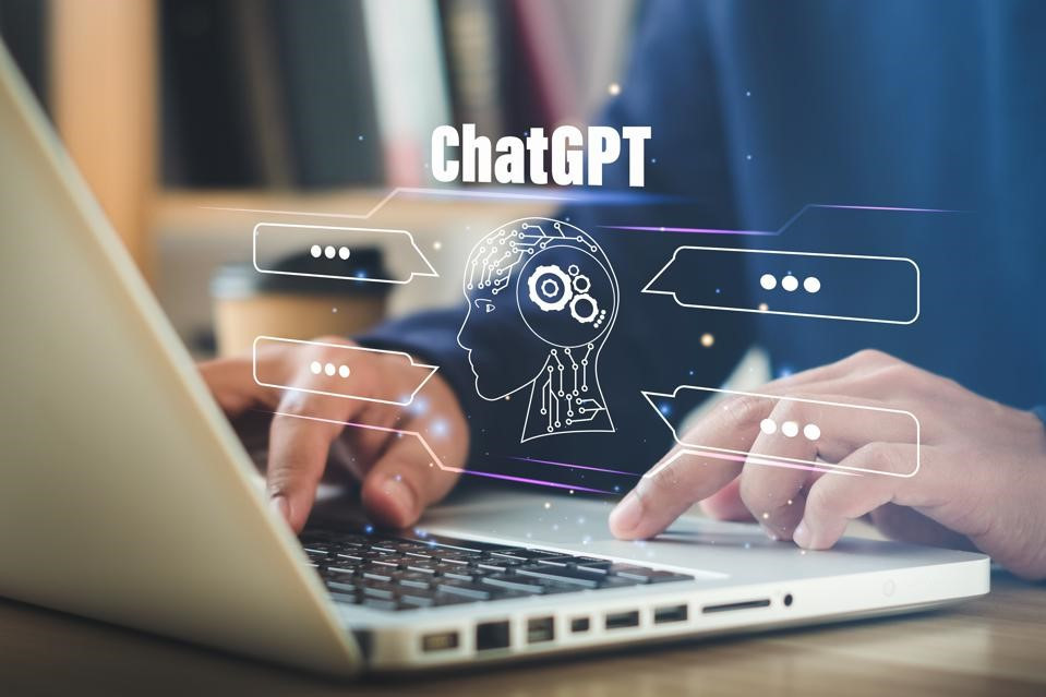 Số lượng truy cập ChatGPT giảm theo các tháng 