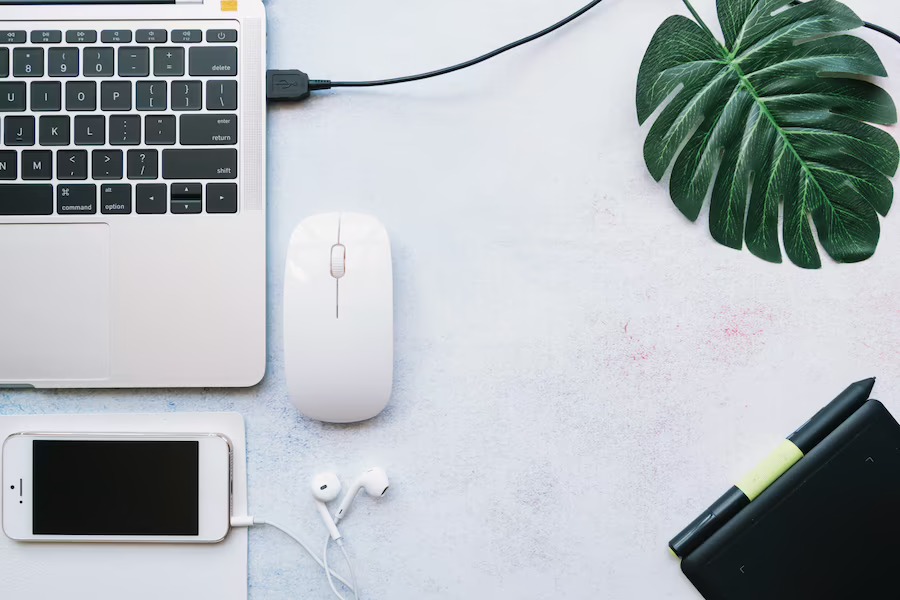 Sửa chữa MacBook Cần Thơ - Bàn phím, chuột máy tính và miếng lót chuột
