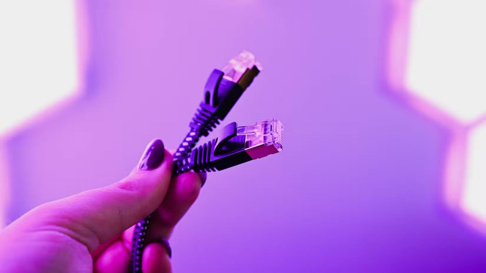 Thêm kết nối Internet có dây với Ethernet adapter