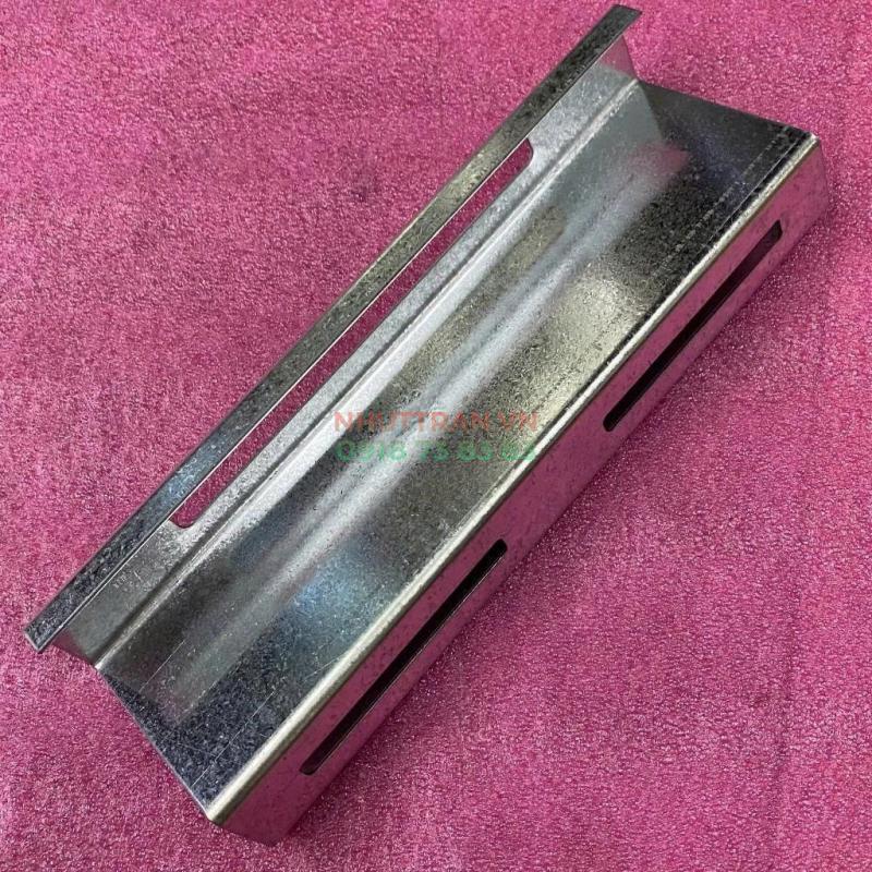 Pát Z 6x20x0.12cm loại KẼM lắp tấm pin năng lượng mặt trời