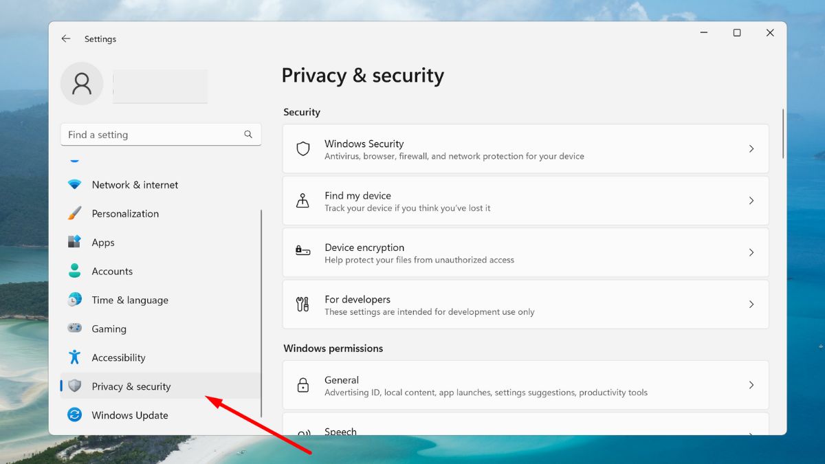 Bước 2: Nhấn vào tab Privacy & Security.