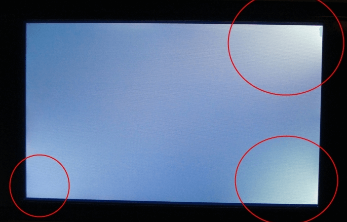 Màn hình laptop xuất hiện các đốm mờ