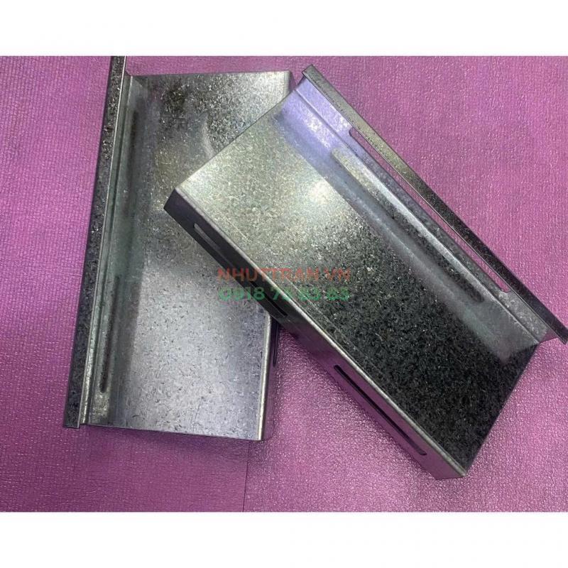 Pát Z 10x20x0.12cm loại KẼM lắp tấm pin năng lượng mặt trời
