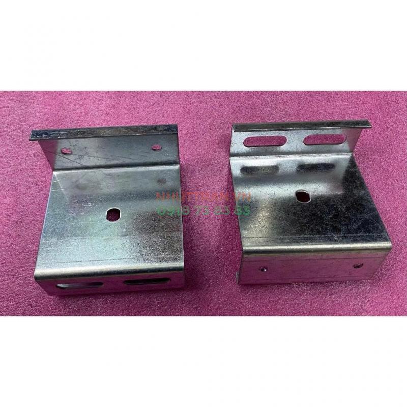Pát Z 4x8cm loại KẼM năng lượng mặt trời dùng cho sắt hộp 4x8cm