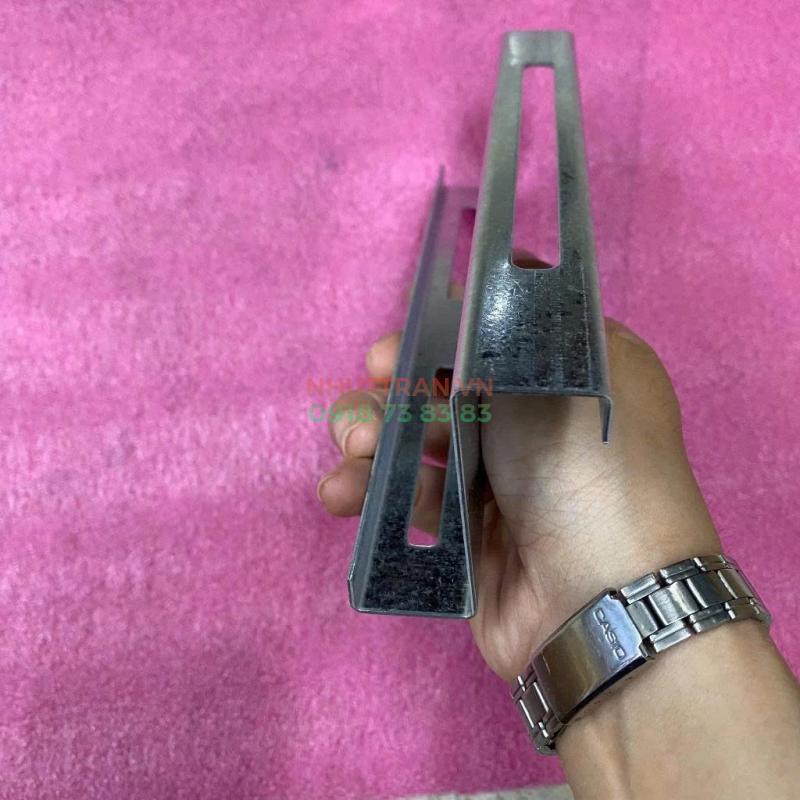 Pát Z 6x20x0.12cm loại KẼM lắp tấm pin năng lượng mặt trời