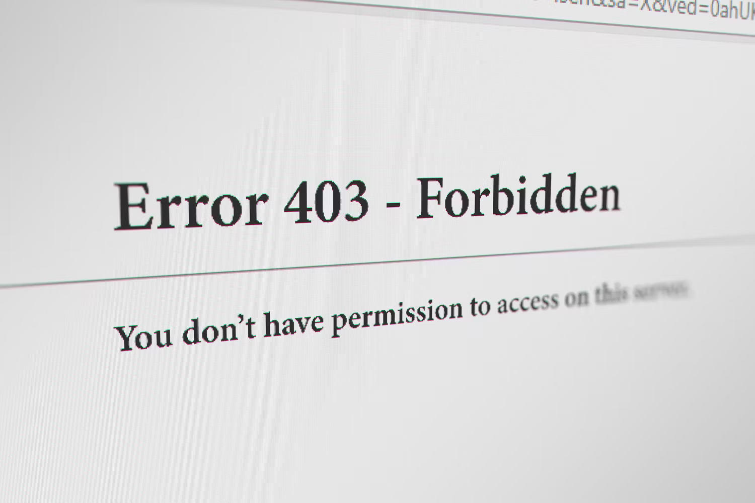 Nguyên nhân dẫn đến thông báo 403 Forbidden Error là gì?