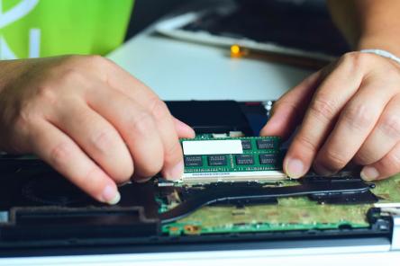 7 điều máy tính Windows có thể làm còn máy Mac thì không