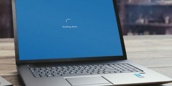 Khắc phục lỗi không tắt được máy tính, laptop trên Windows 10