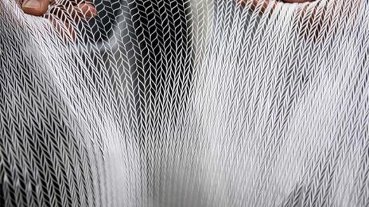 Triển vọng công nghệ pin kéo dãn cho thiết bị đeo