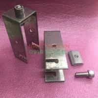 Kẹp U dưới Tấm pin Năng Lượng Mặt Trời U36 loại kẽm