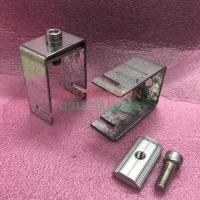 Kẹp U dưới Tấm pin Năng Lượng Mặt Trời U44 loại kẽm