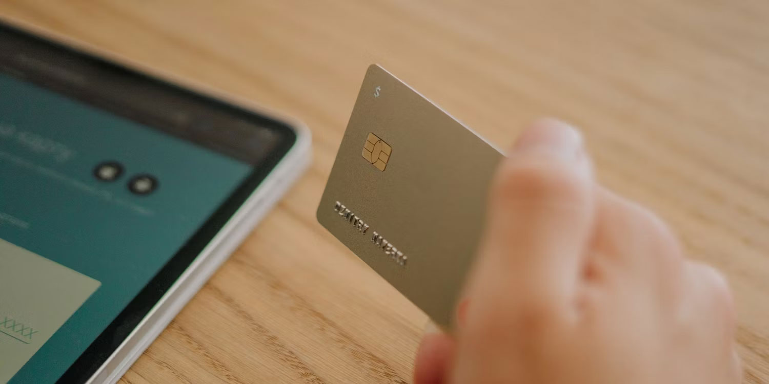 Thẻ giá dưới $2000